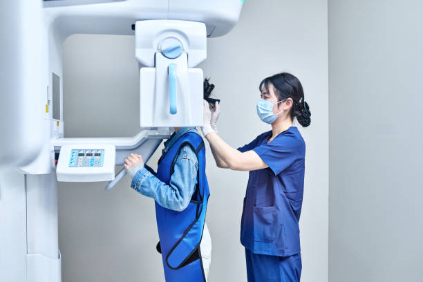 Best Emergency Wisdom Tooth Extraction in Savoy, IL